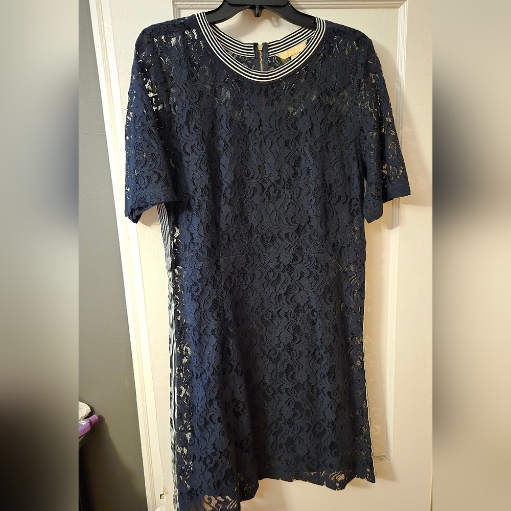 Navy Lace Tshirt Dress -sz 14